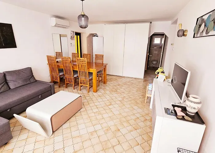 Апартаменты Ciao Bambino Apartments Фоньод